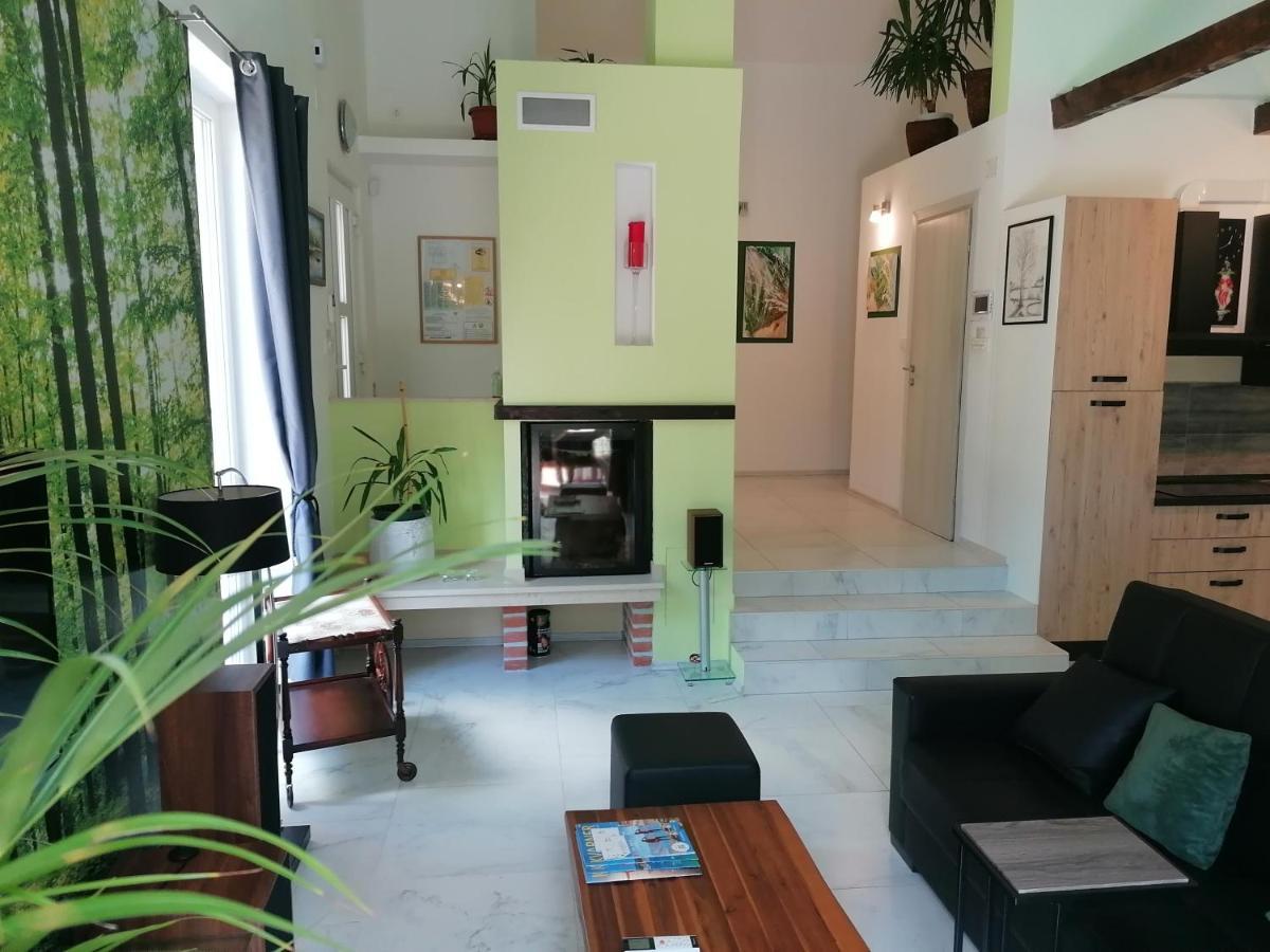 Kras The Forest House Krk 2 מראה חיצוני תמונה